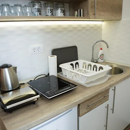 Dvori Sky View E14 - Free Private Parking *