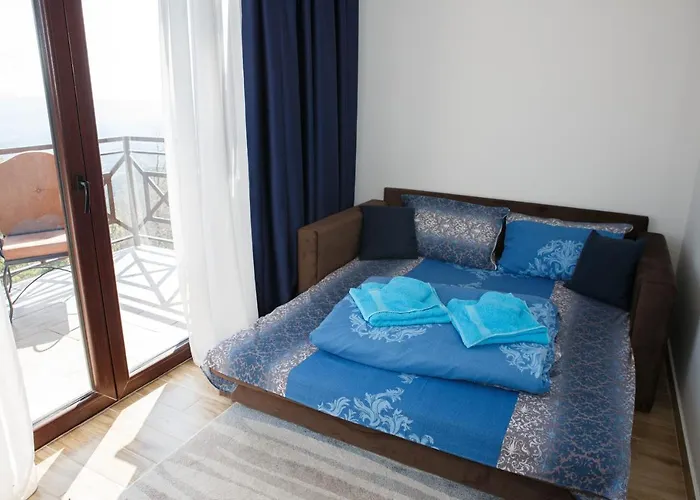 Apartment Dvori Sky View E14 - Free Private Parking